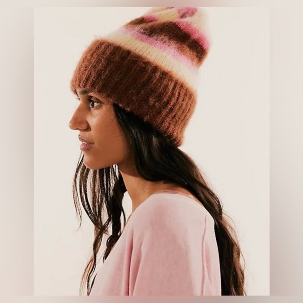 A5. NWOT Free People The Groove Striped Beanie
